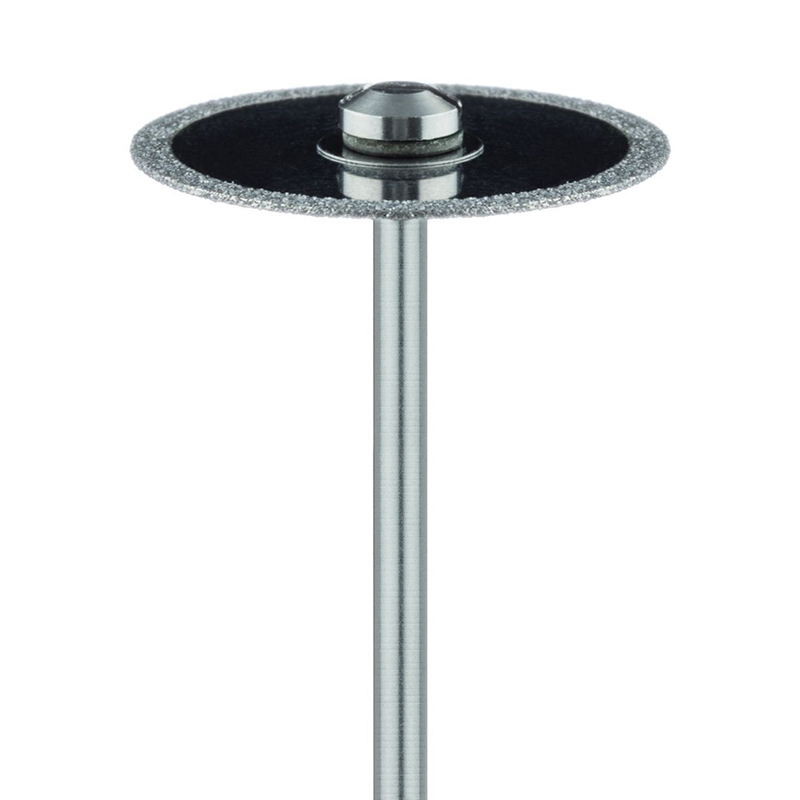 910, Trissor 220 Medium, HST